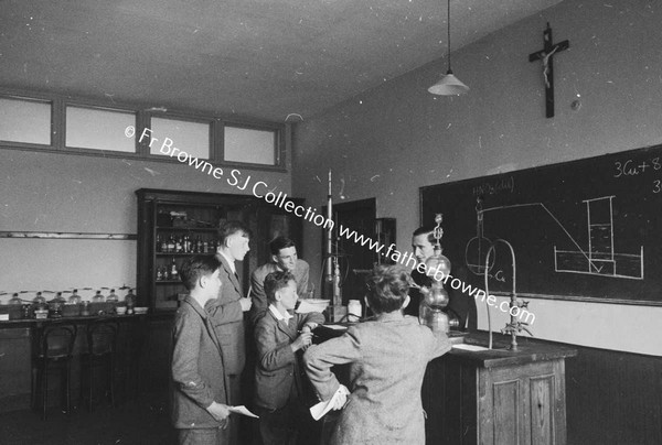 COLLEGE CHEMISTRY ROOM WITH REV SCULLY S.J.